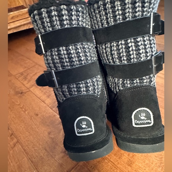 Used once! Bear paw Brand Boshie black boots size 3 big kid/girl - Picture 2 of 8